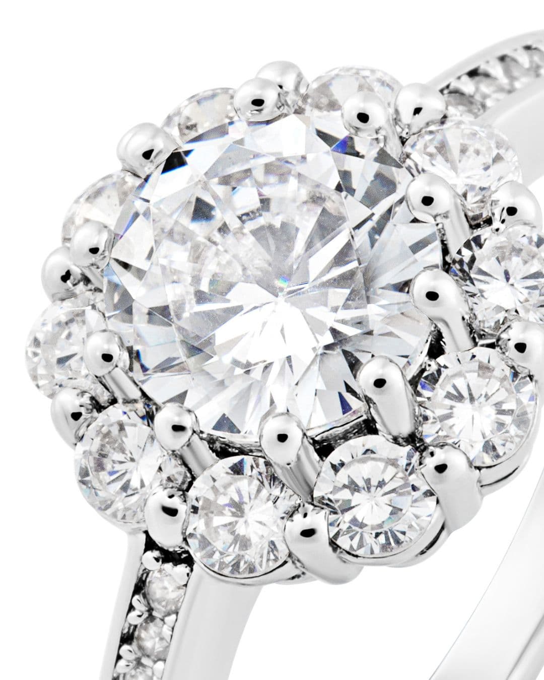 Macro close-up of jewellery showing chain link detail and metal finish, photographed at Photograph My Product studio